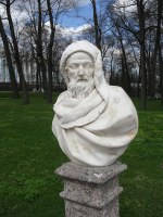 Скульптура в Екатерининском парке